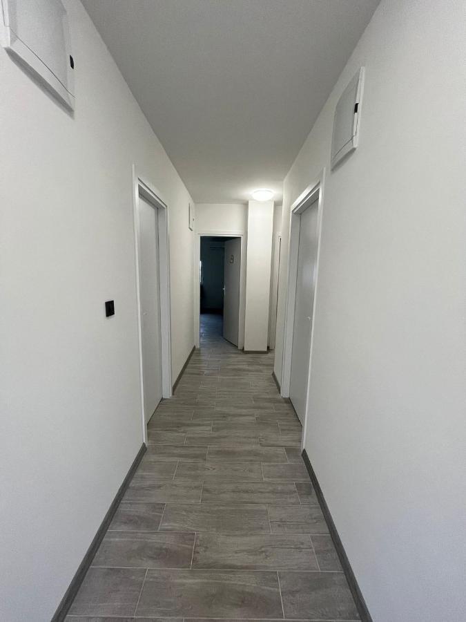 Rooms Jelak เวลิคาโกริตซา ภายนอก รูปภาพ