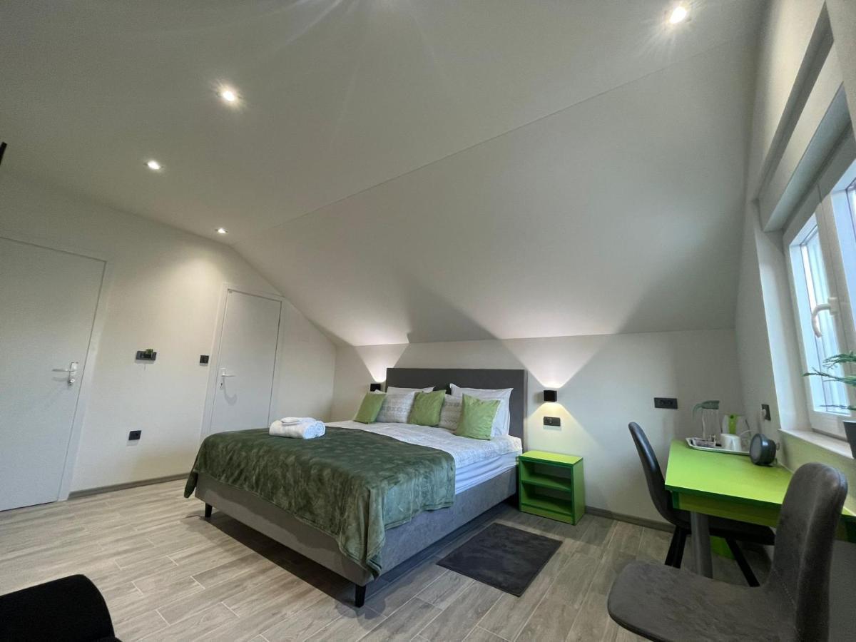 Rooms Jelak เวลิคาโกริตซา ภายนอก รูปภาพ